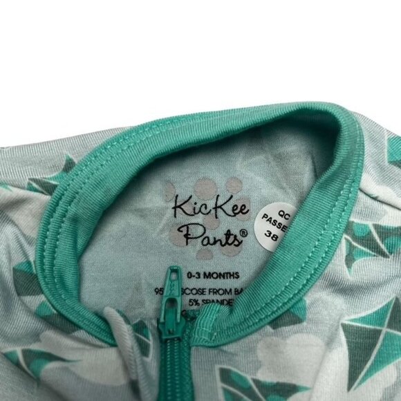 Kickee Pants Windy Day Kites Zippered Footie Size 0-3 Months new - Picture 3 of 5